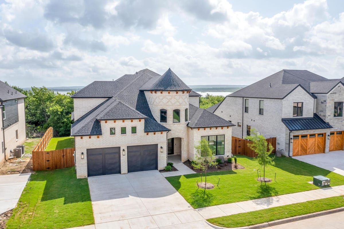 Aerial view of a completed Parkwood home and its landscaped back yard